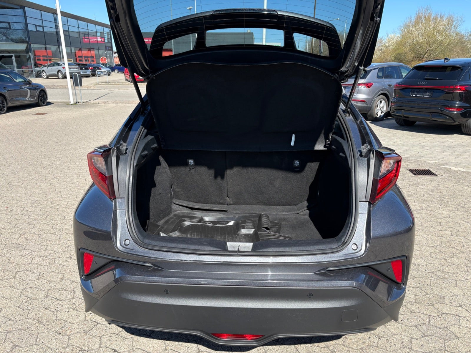 undefined Toyota C-HR fra 2020