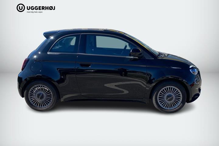 Sort Fiat 500e fra 2023