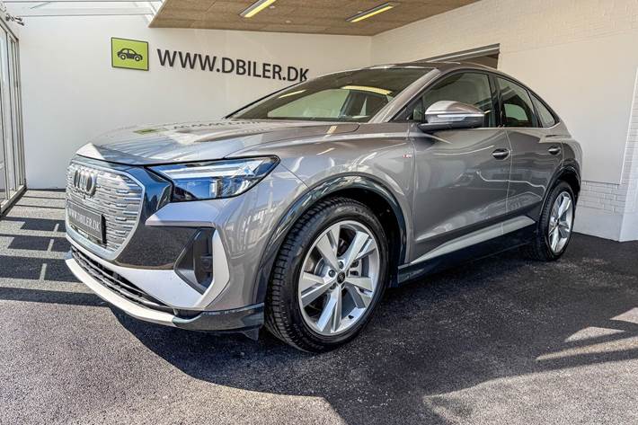 Grå Audi Q4 fra 2024