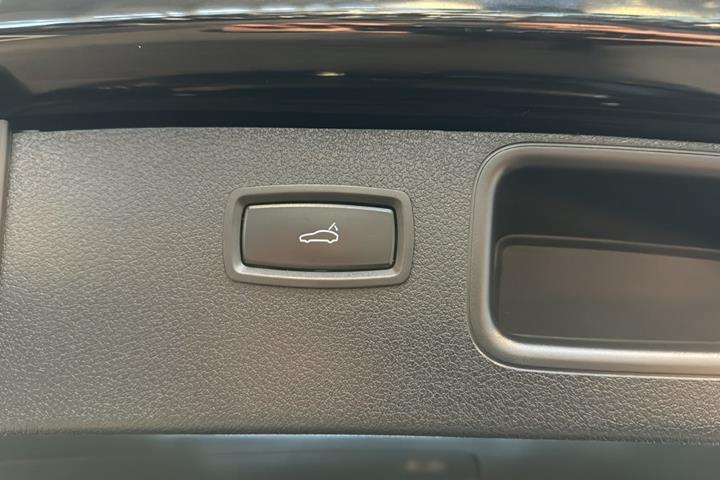 Sort Porsche Macan S fra 2016