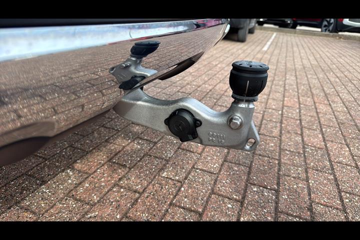Sort Mercedes GLE400 d fra 2022