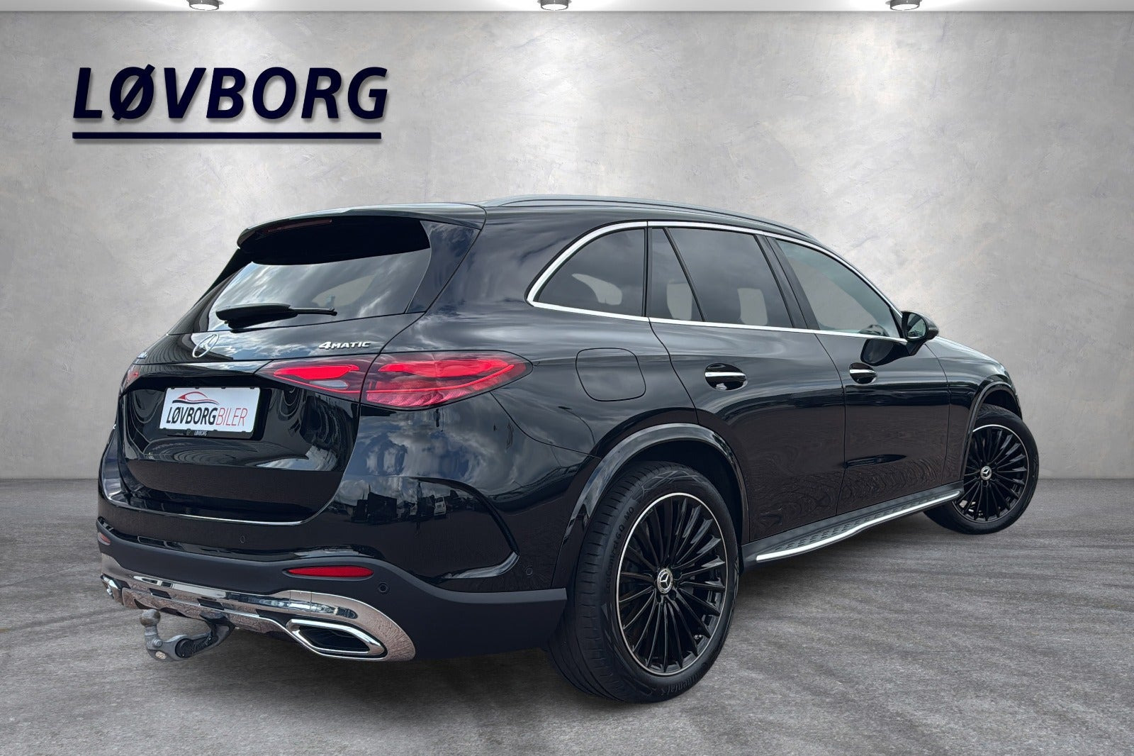 Sort Mercedes GLC300 e fra 2024