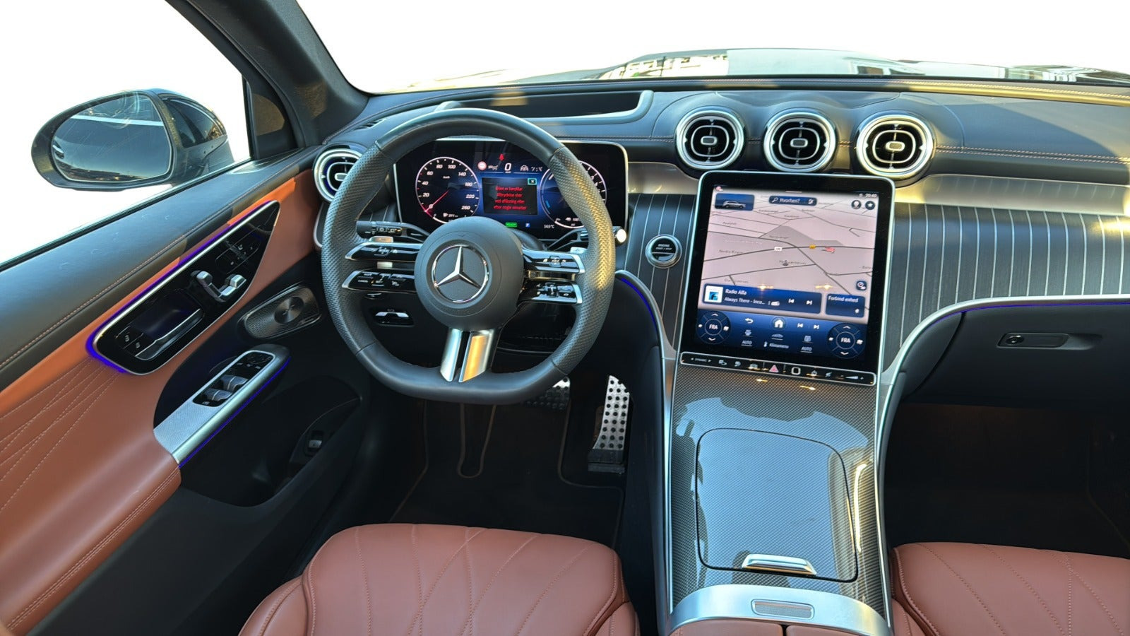 Sort Mercedes GLC300 e fra 2024