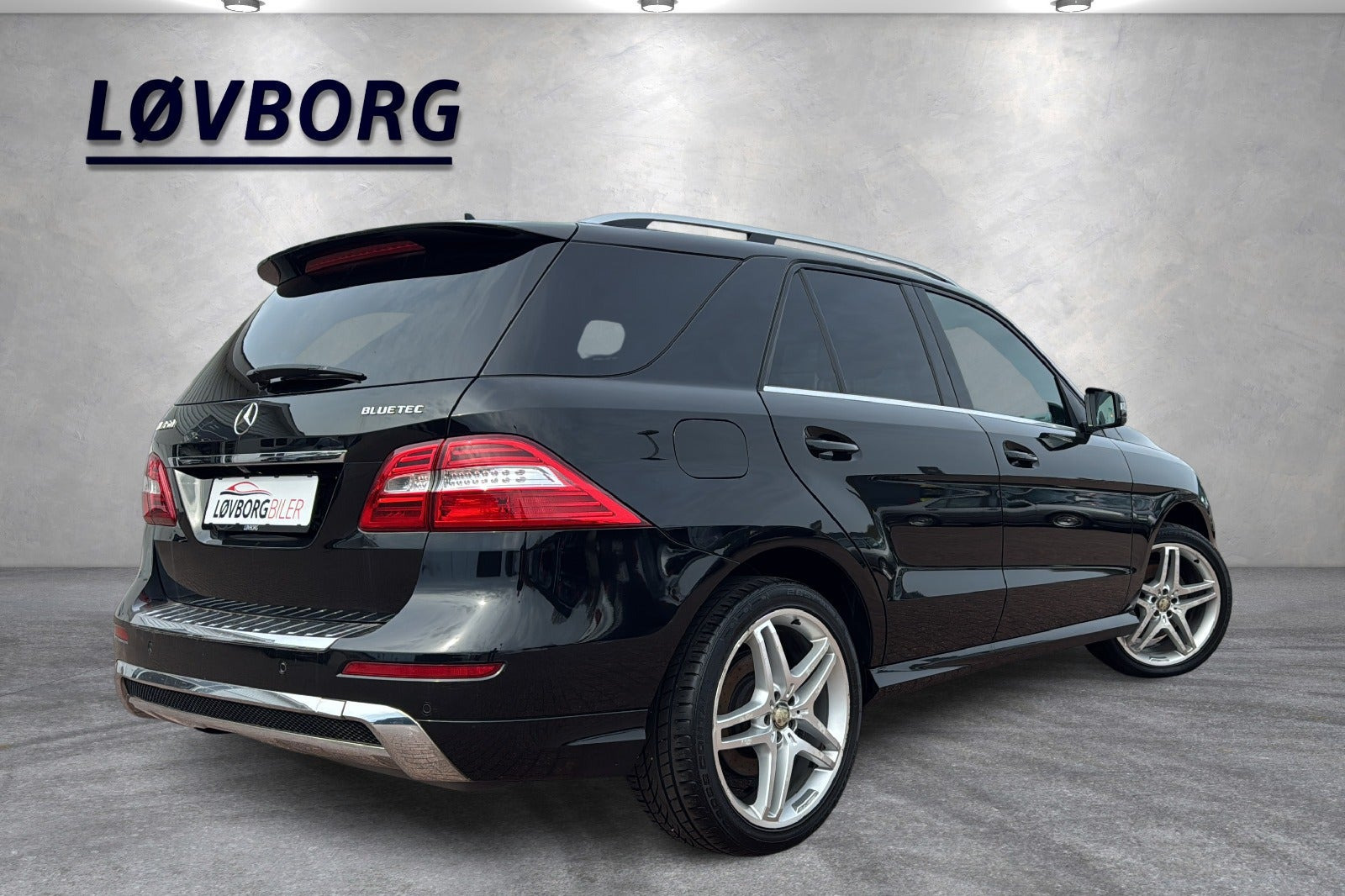 Sort Mercedes ML350 fra 2012