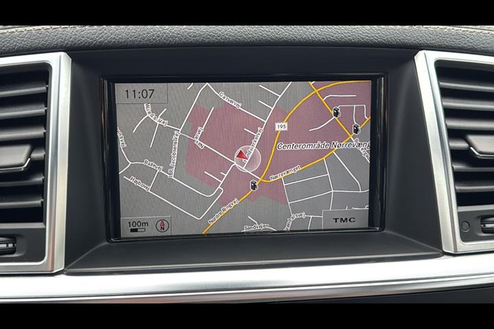 Sort Mercedes ML350 fra 2012