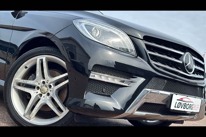 Sort Mercedes ML350 fra 2012