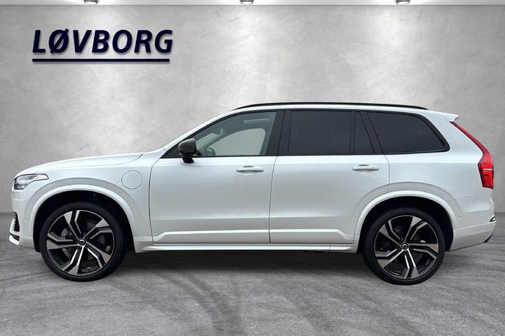 Hvid Volvo XC90 fra 2023