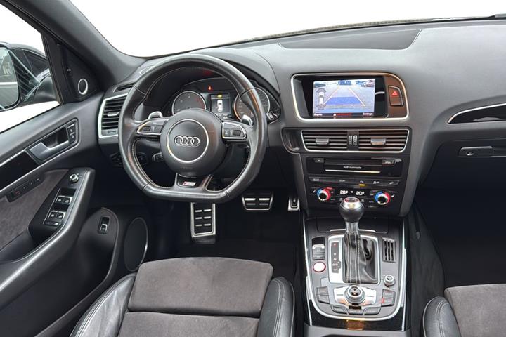 Sort Audi SQ5 fra 2013