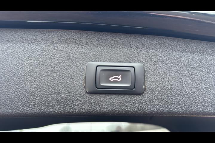 Sort Audi SQ5 fra 2013