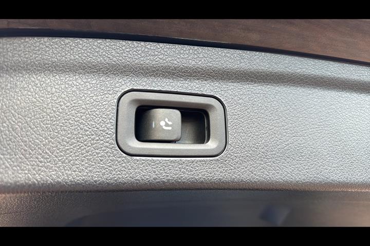 Sort Mercedes GLE450 d fra 2024