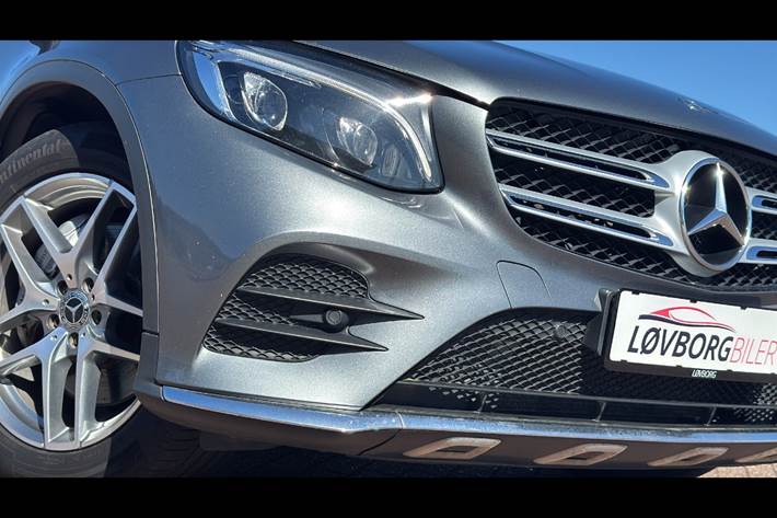 Grå Mercedes GLC350 d fra 2016
