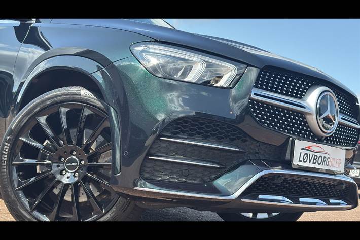 Grøn Mercedes GLE350 d fra 2020