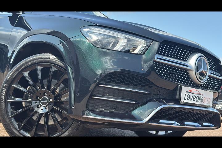 Grøn Mercedes GLE350 d fra 2020