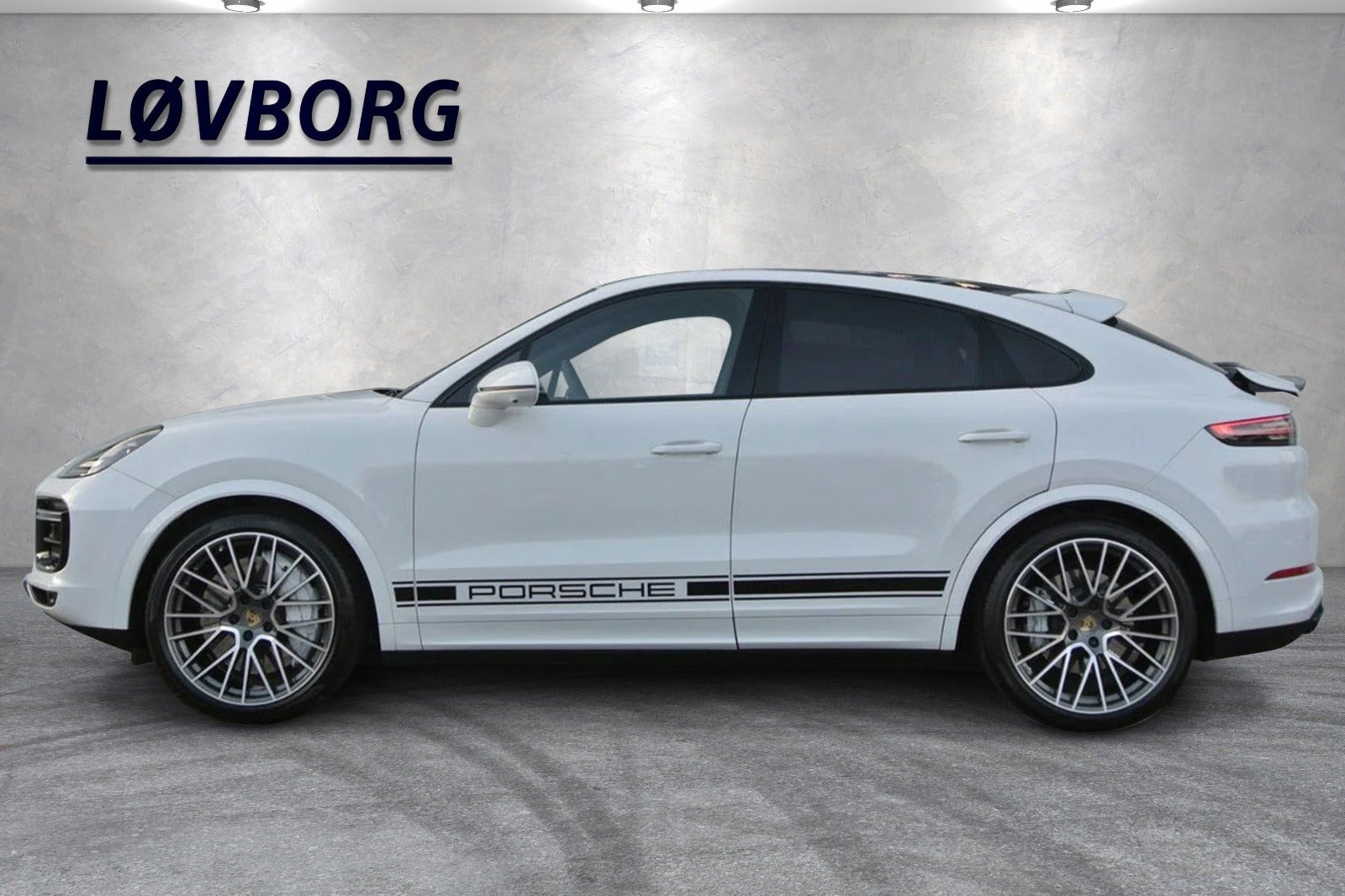 Hvid Porsche Cayenne Turbo fra 2019