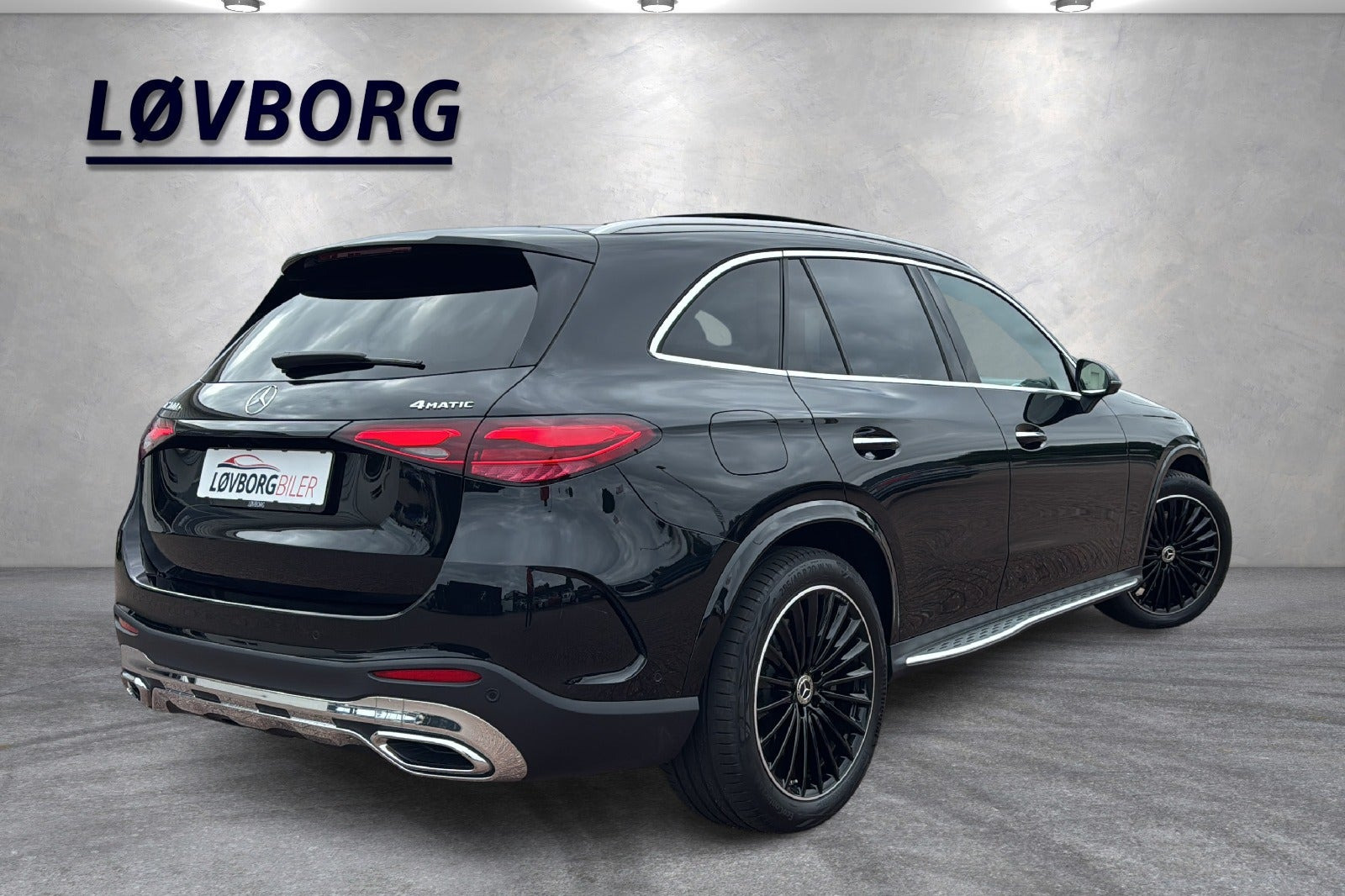 Sort Mercedes GLC300 e fra 2024