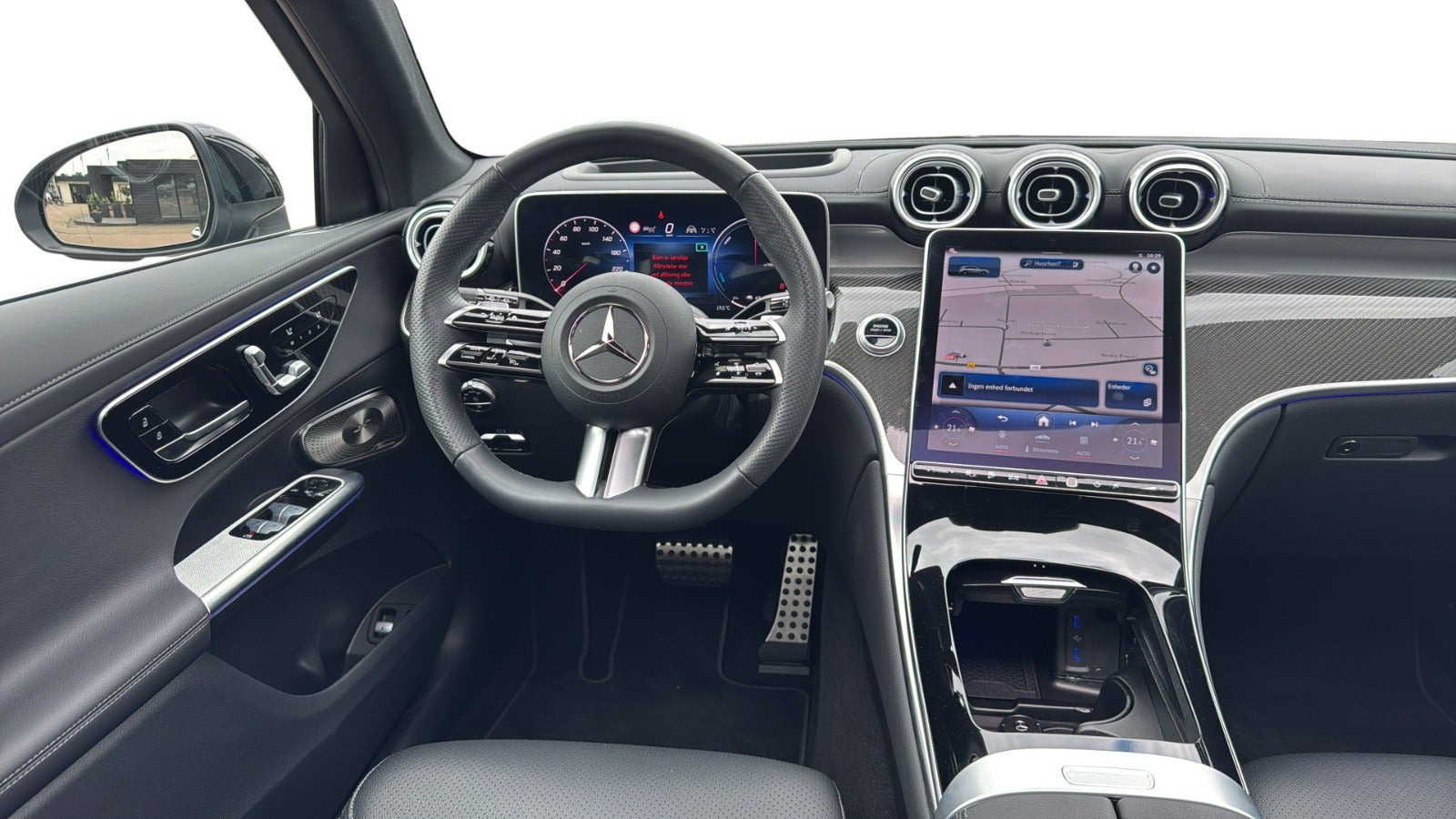 Sort Mercedes GLC300 e fra 2024