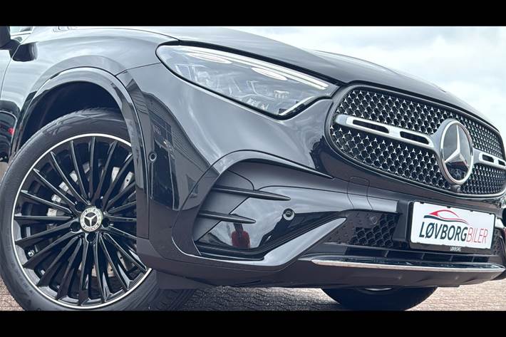 Sort Mercedes GLC300 e fra 2024