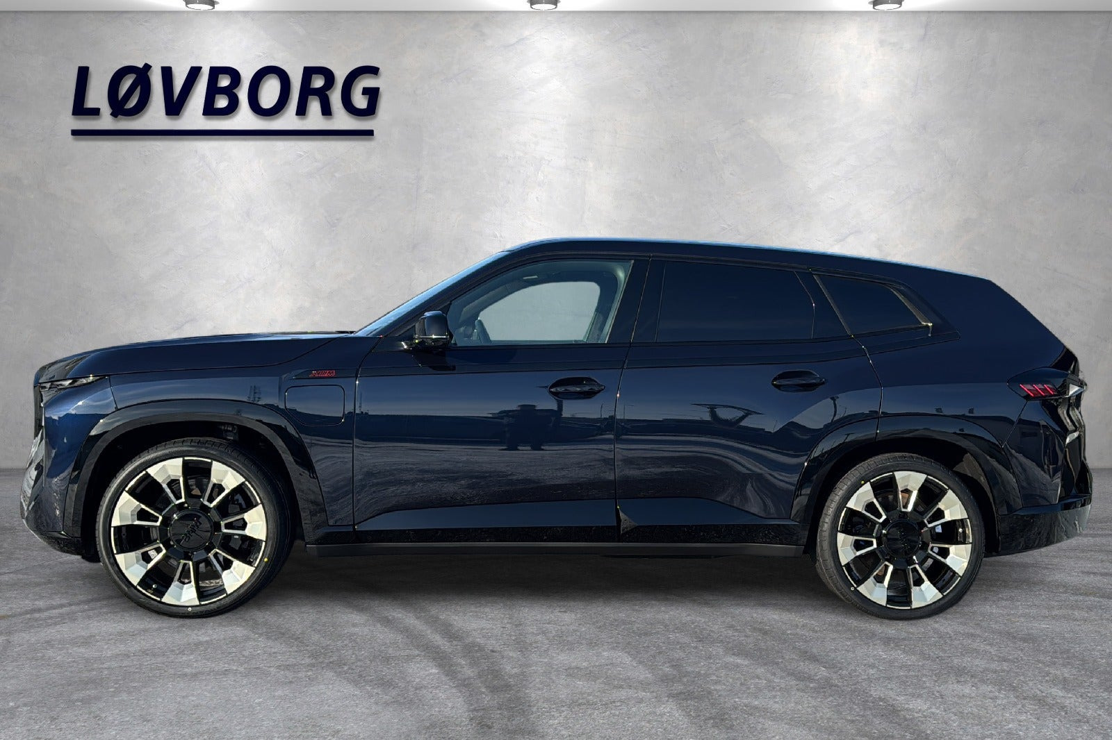 Blå BMW XM fra 2024