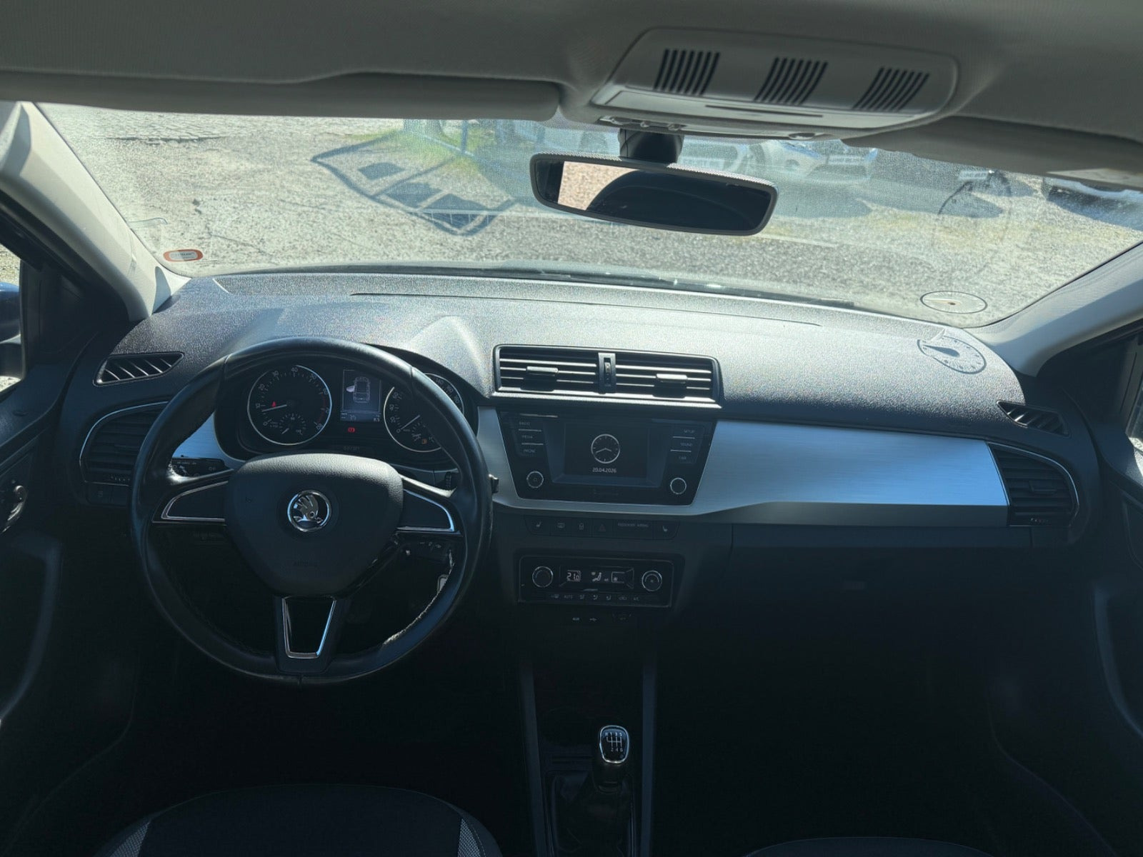 Blå Skoda Fabia fra 2017