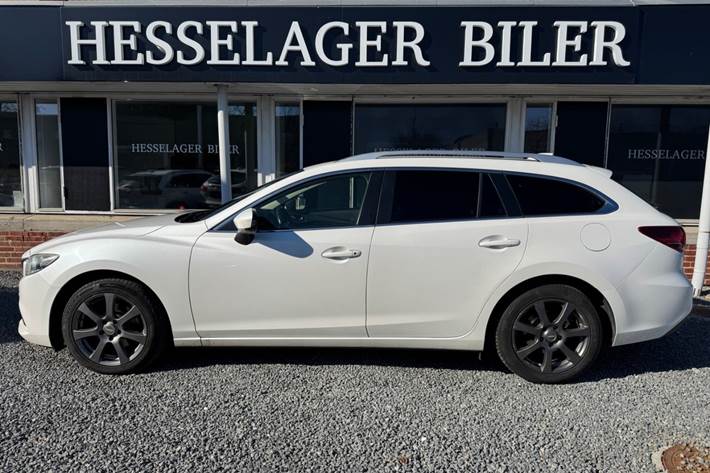 Hvid Mazda 6 fra 2013