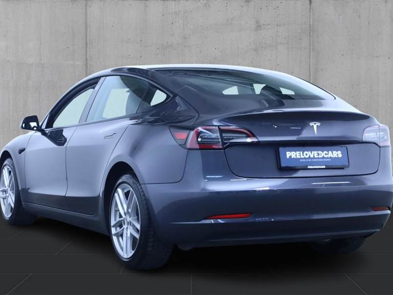 Tesla Model 3 Standard Range+ RWD