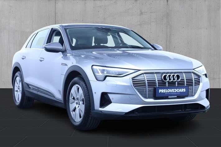 Sølv Audi e-tron fra 2020