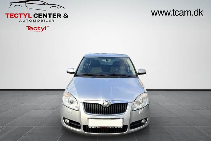 Sølv Skoda Fabia fra 2009