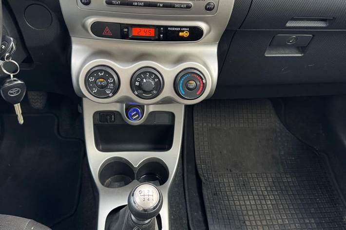 undefined Toyota Urban Cruiser fra 2009