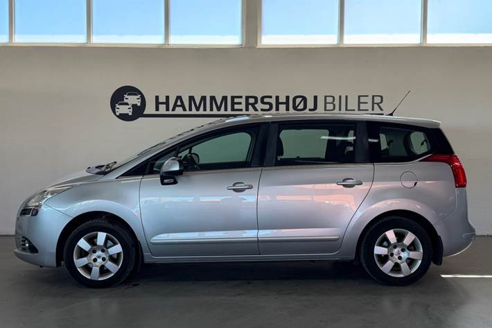 undefined Peugeot 5008 fra 2011