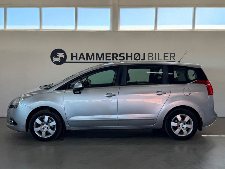 Peugeot 5008 1,6 THP 156 Active 7prs