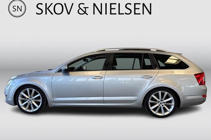 Sølv Skoda Octavia fra 2015