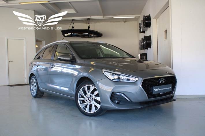 Grå Hyundai i30 fra 2018