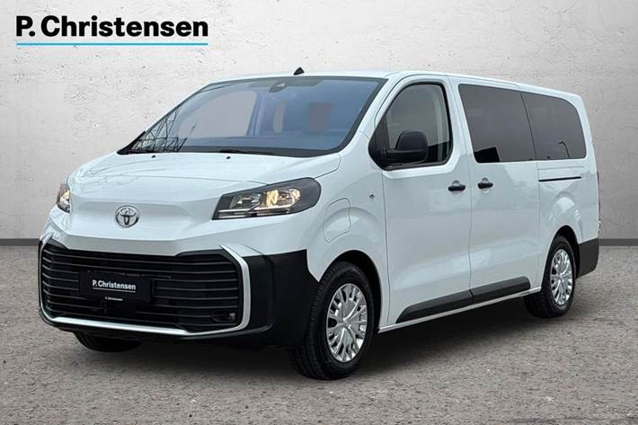 Hvid Toyota Proace Verso fra 2025