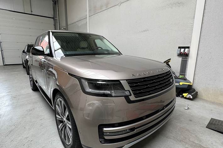 Bronze Land Rover Range Rover fra 2023