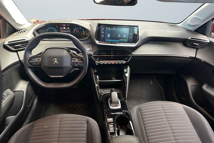 Rød Peugeot e-208 fra 2021
