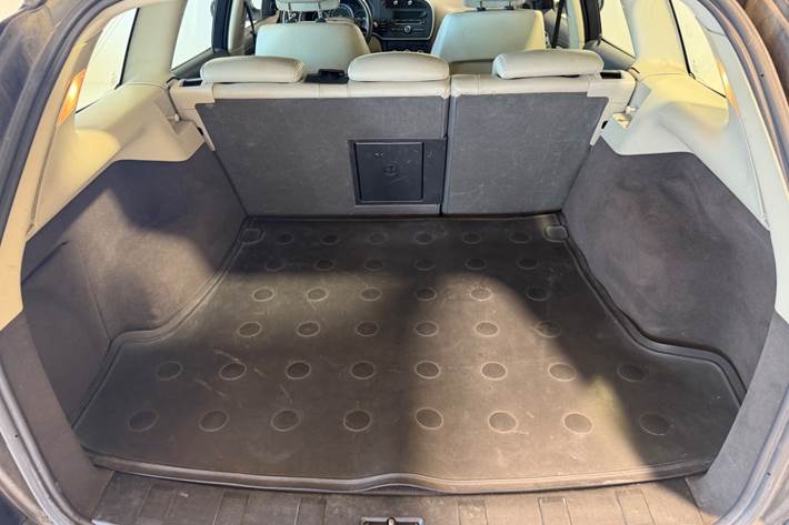 Sort Saab 9-3 fra 2007