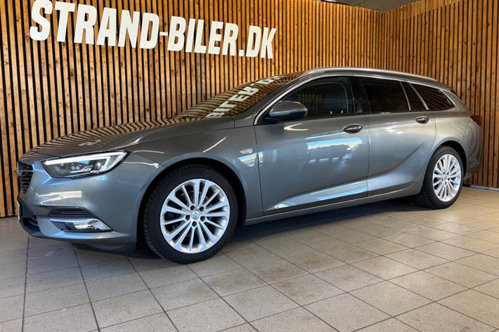 Grå Opel Insignia fra 2018