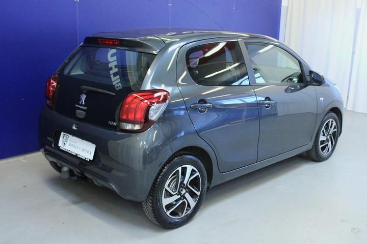 Grå Peugeot 108 fra 2016