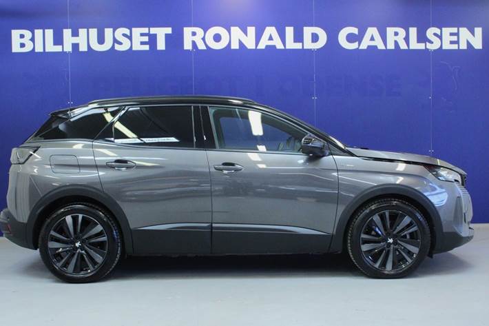 Grå Peugeot 3008 fra 2022