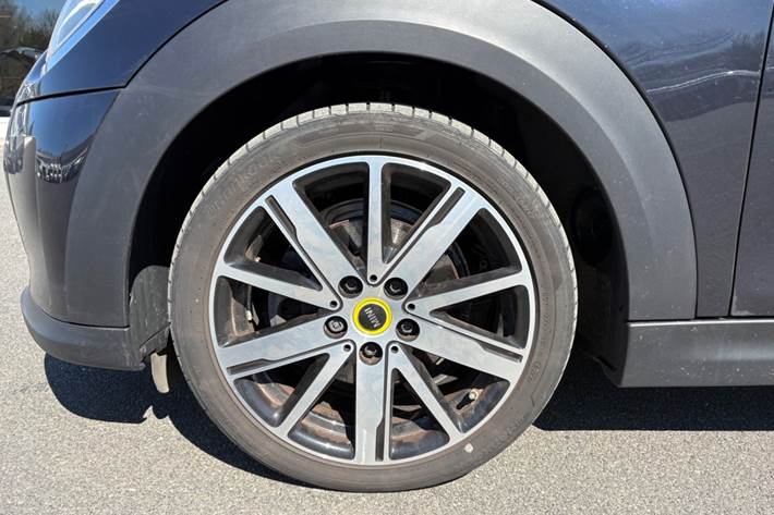 Blå Mini Cooper SE fra 2023