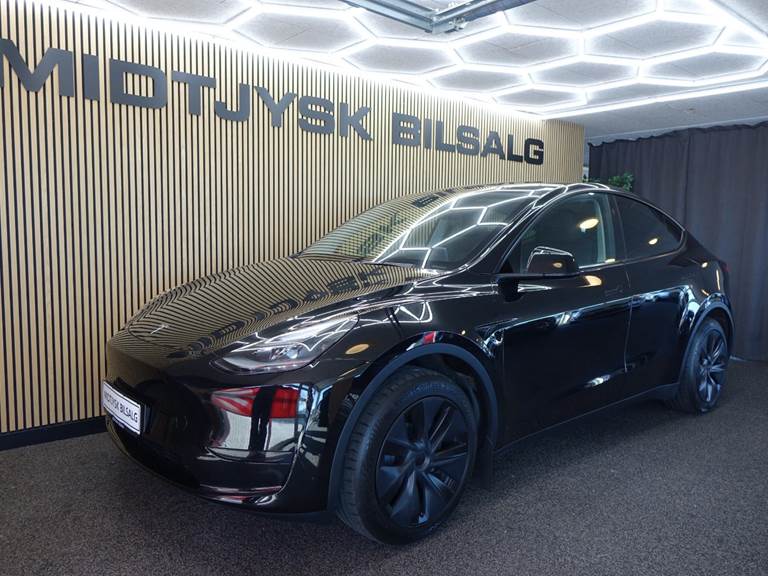 Tesla Model Y Long Range RWD