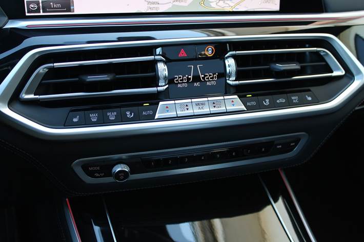 Sort BMW X5 fra 2022