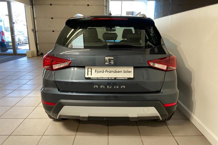 Grå Seat Arona fra 2019