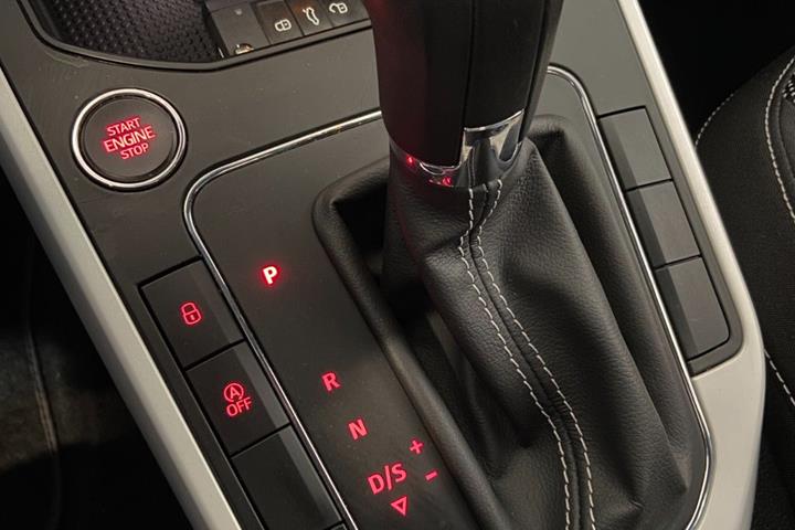 Grå Seat Arona fra 2019
