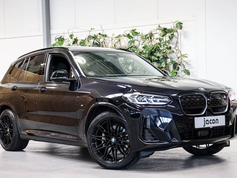 BMW iX3 Charged Plus M-Sport