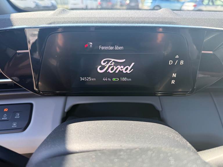 Ford Explorer 77 Premium Extended Range