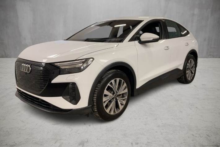 Hvid Audi Q4 e-tron fra 2024