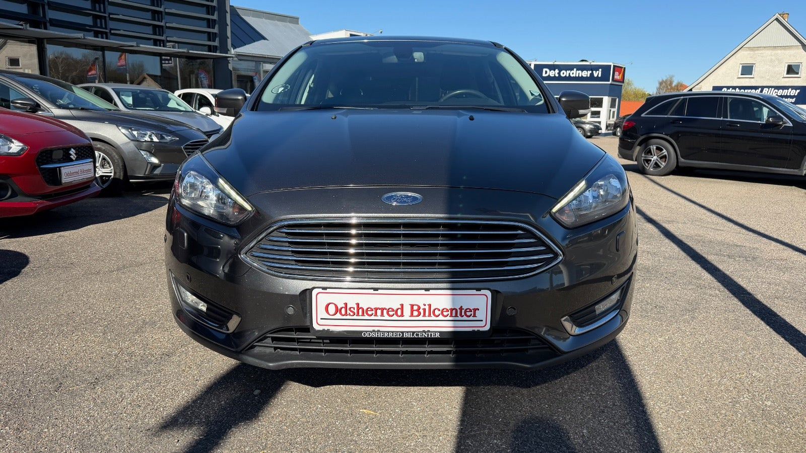 Grå Ford Focus fra 2017