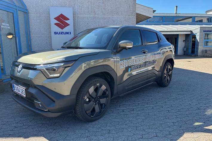 Grøn Suzuki eVitara fra 2025