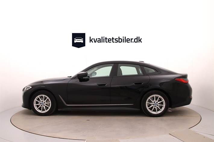 Sort BMW i4 fra 2023